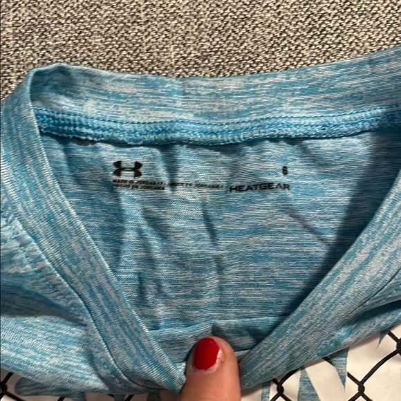 Under Armour Kids' Tank, T-Shirt, & Shorts Bundle (Size: 6) - Picture 3 of 6